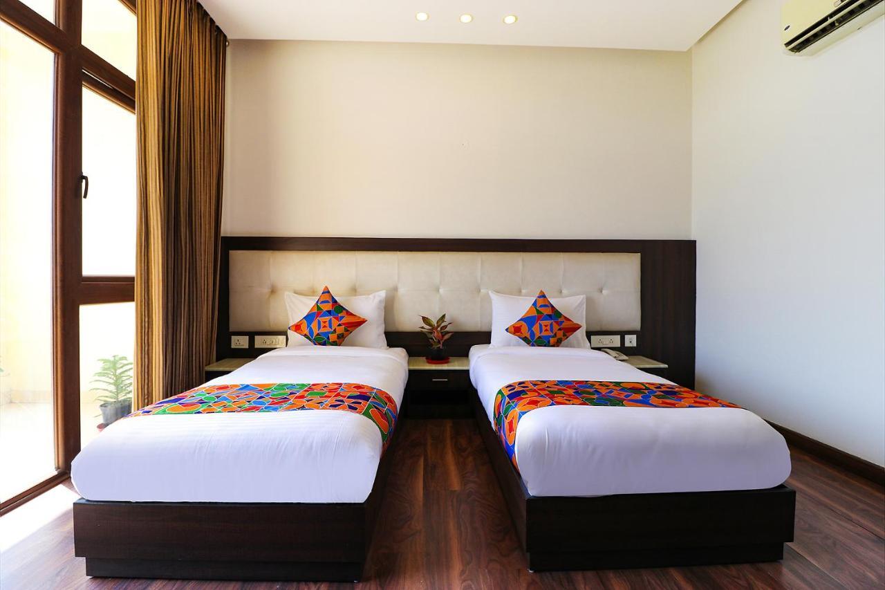 Fabhotel Oyster Villa Gurgaon Exterior foto