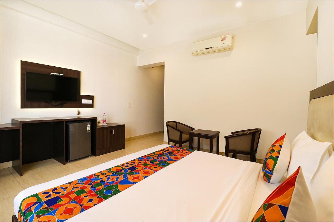 Fabhotel Oyster Villa Gurgaon Exterior foto